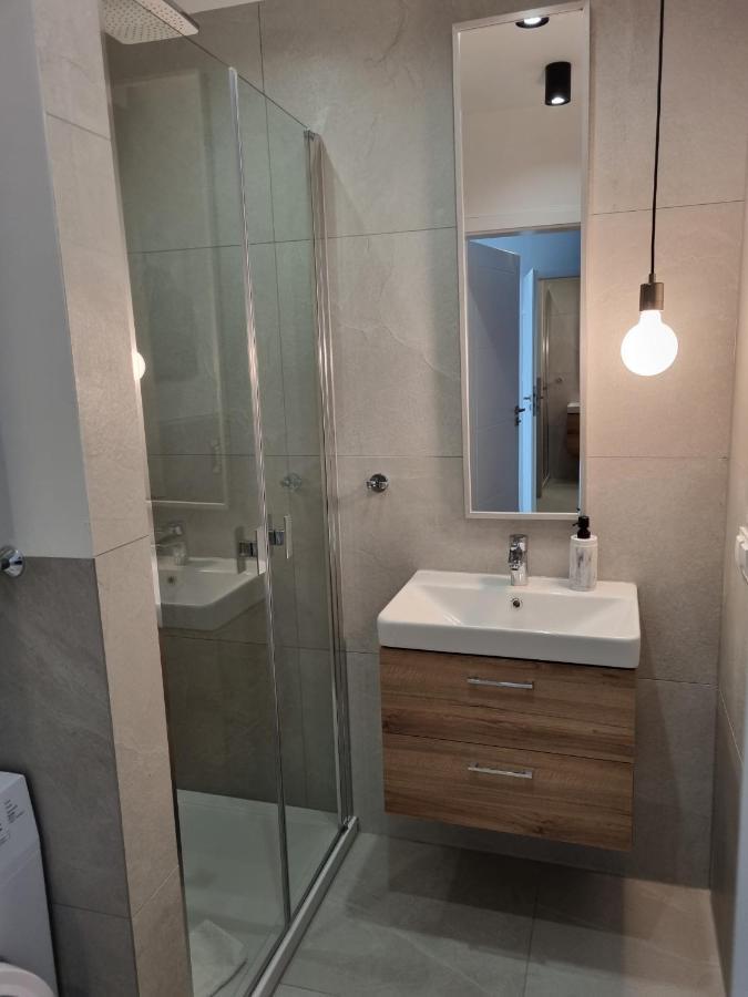 Jbhotels Apartament Comfort Hanza Tower Szczecin Exterior photo