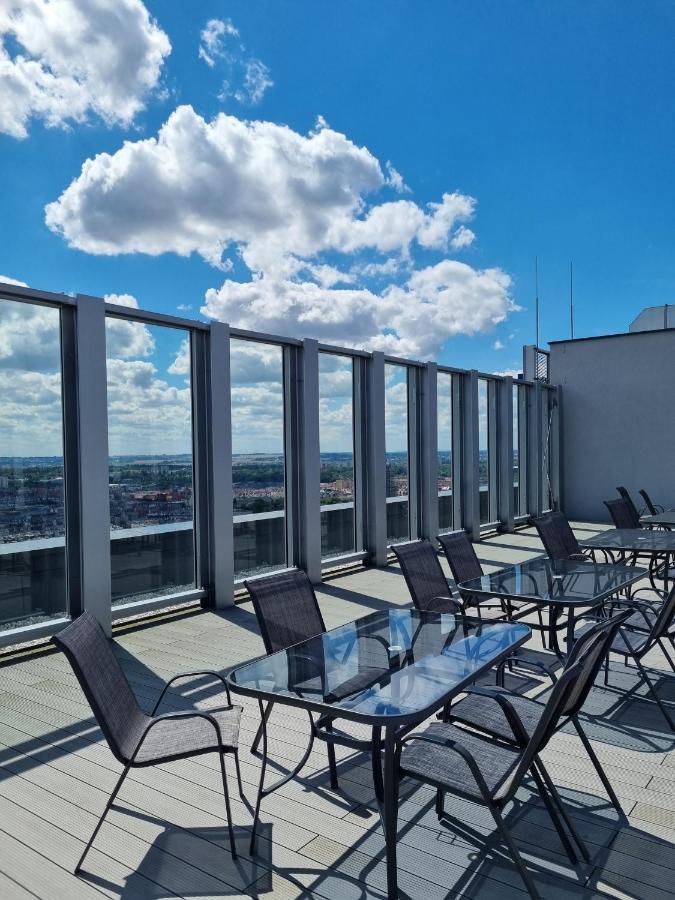 Jbhotels Apartament Comfort Hanza Tower Szczecin Exterior photo